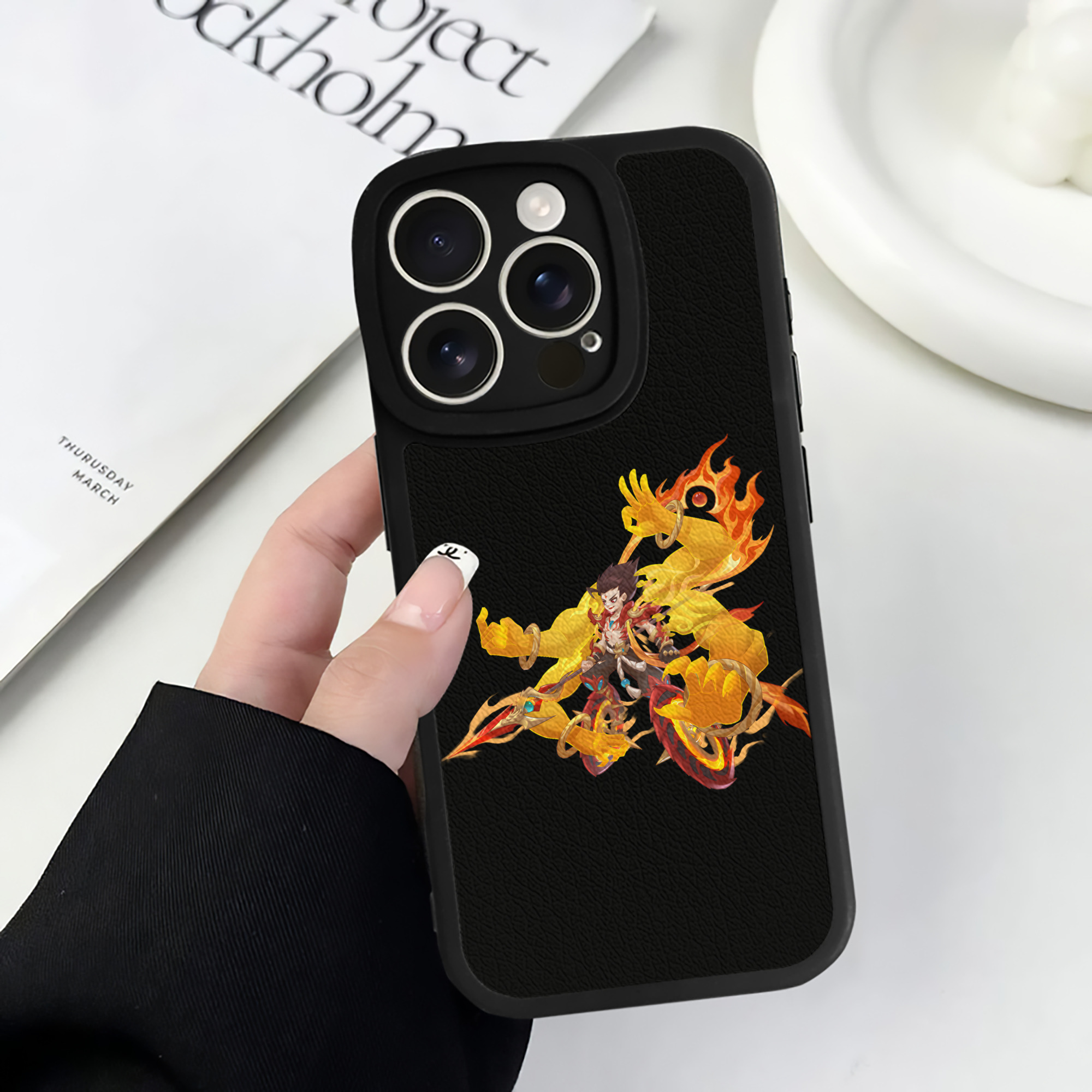 （画像用） Ne Zha 2 ナタ 魔童の大暴れ 【iPhone 16シリーズ対応】シリコンスマホケース（レザー調） 材質：シリコン